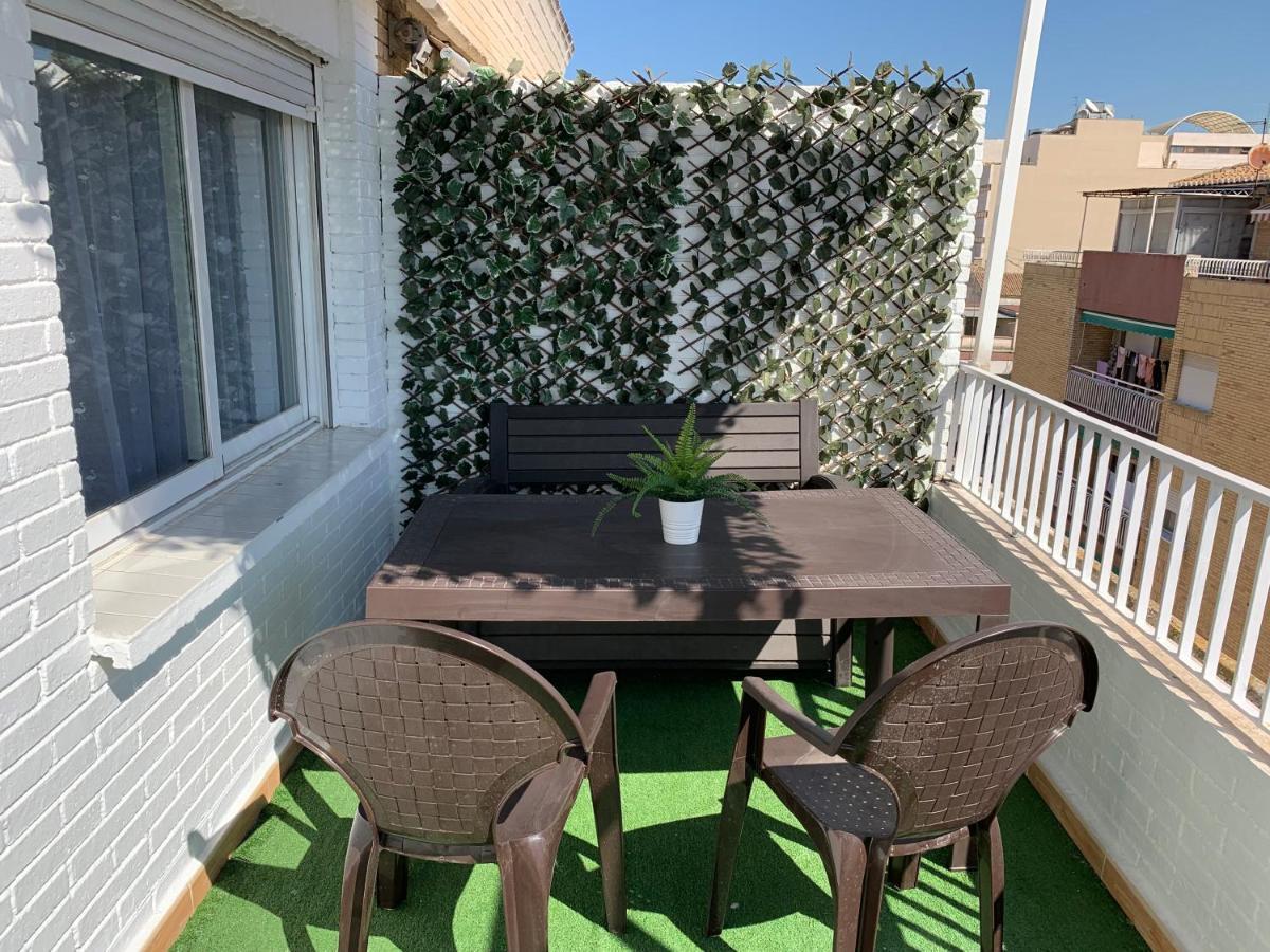 Atico Gaviota Terraza Y Parking Apartment Granada Exterior photo
